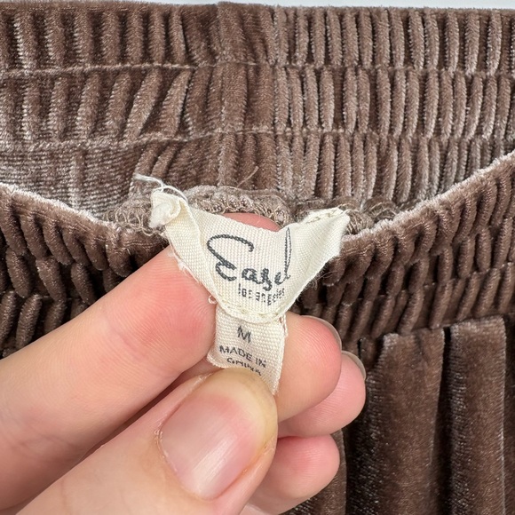 Easel Boutique Do It Right Velvet Tiered Wide Leg Ruffle Pants - Picture 7 of 10